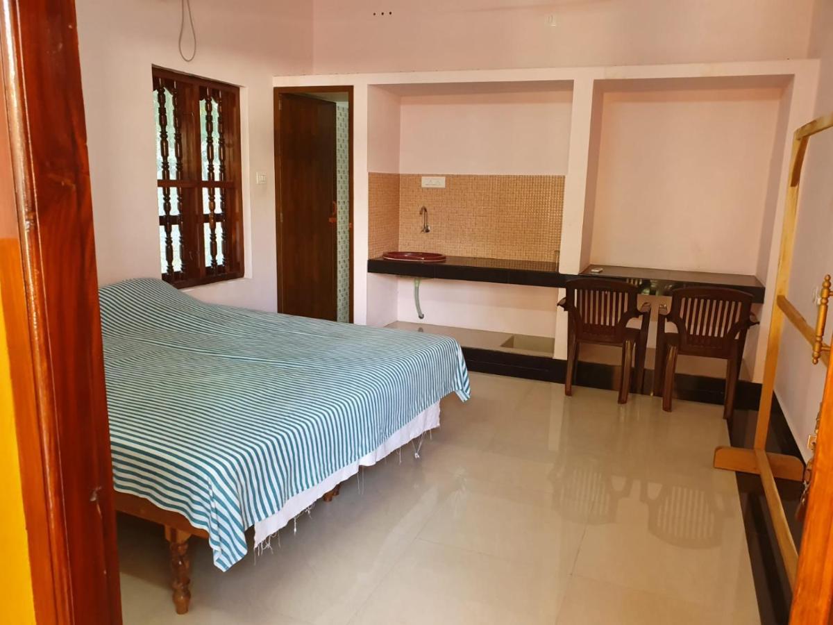 Appartamento Thriphala Ayurveda Yogashram Thiruvananthapuram Esterno foto