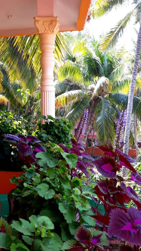 Appartamento Thriphala Ayurveda Yogashram Thiruvananthapuram Esterno foto