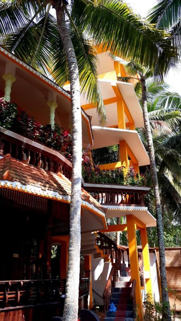 Appartamento Thriphala Ayurveda Yogashram Thiruvananthapuram Esterno foto